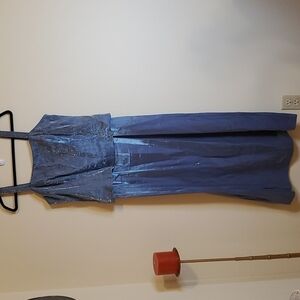 Alex Evenings Silver Gray maxi gown size 8P